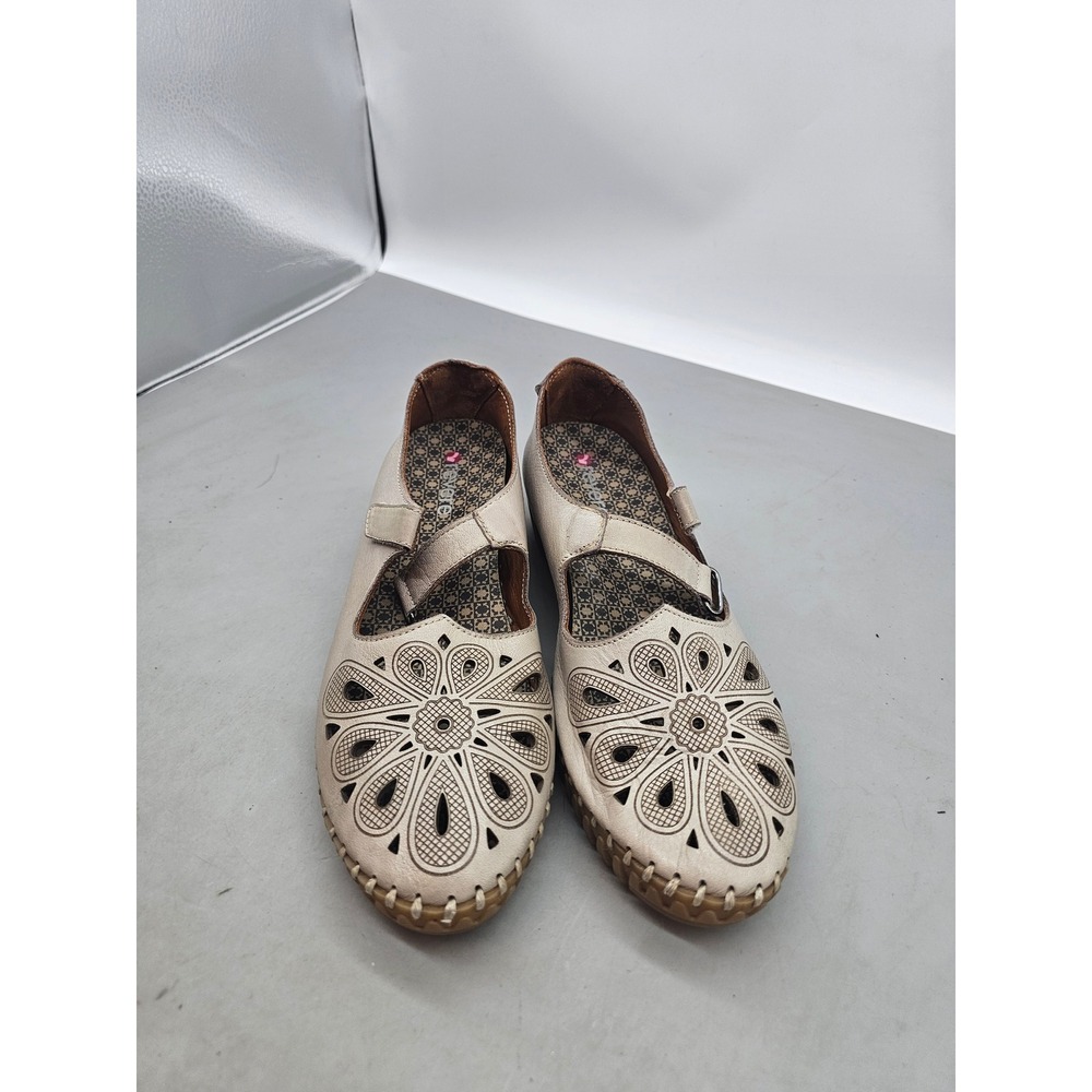 Revere Leather Laser Cut Floral Mary Jane Flats Beige Size 41